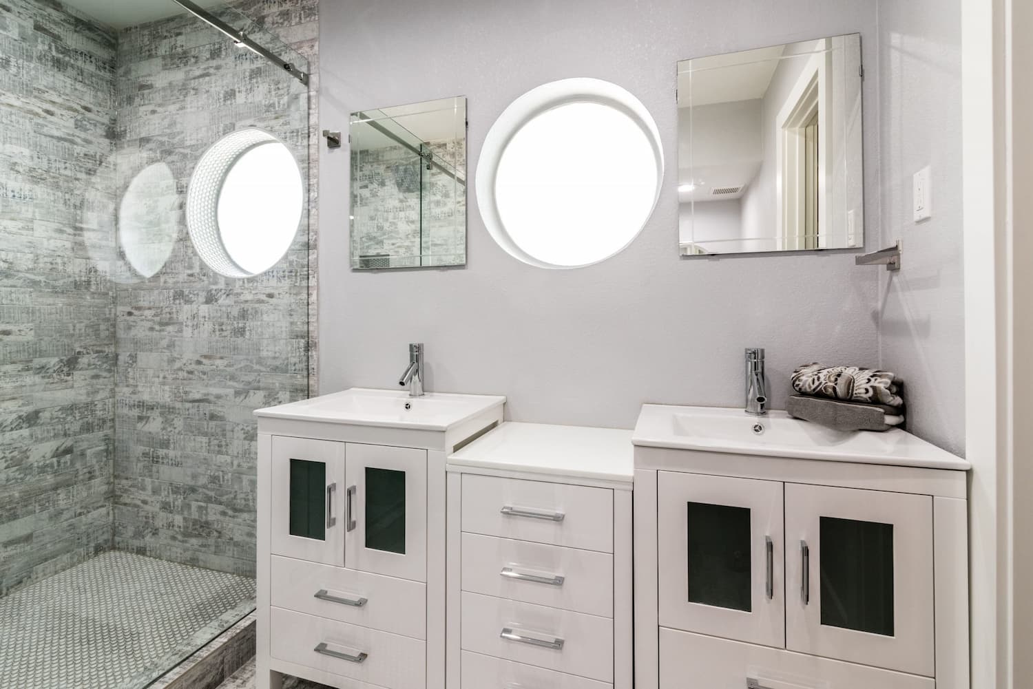 Affordable Custom Bathroom Countertops VA